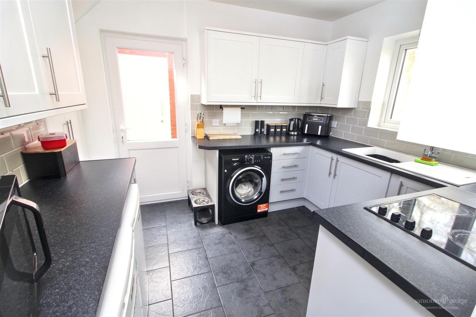 2 bed property in Portland Gardens, Reading